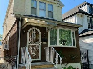 7822 62nd St, Ridgewood, NY 11385