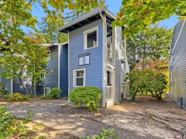 12600 SE Freeman Way Unit 40, Portland, OR 97222