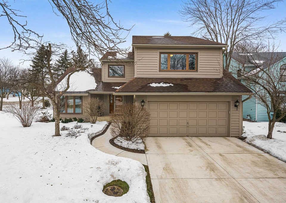 1st image of 2586 Woodcliff Ct