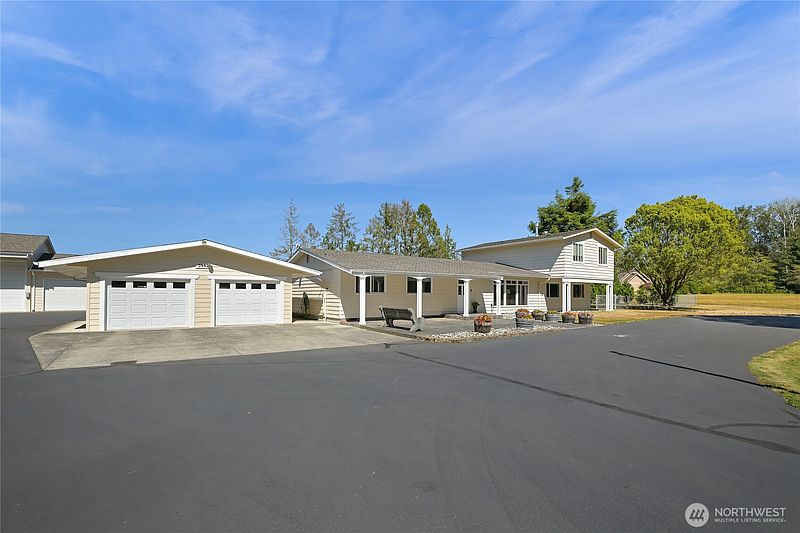4th image of 3942 Brown Road