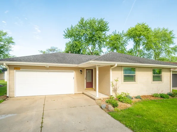 3910 Peppertree Ln, Columbus, IN 47203
