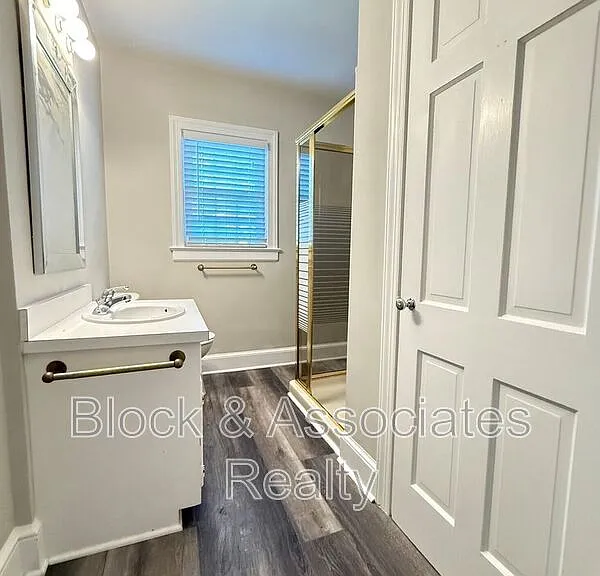 2667 Davis St — Photo 15