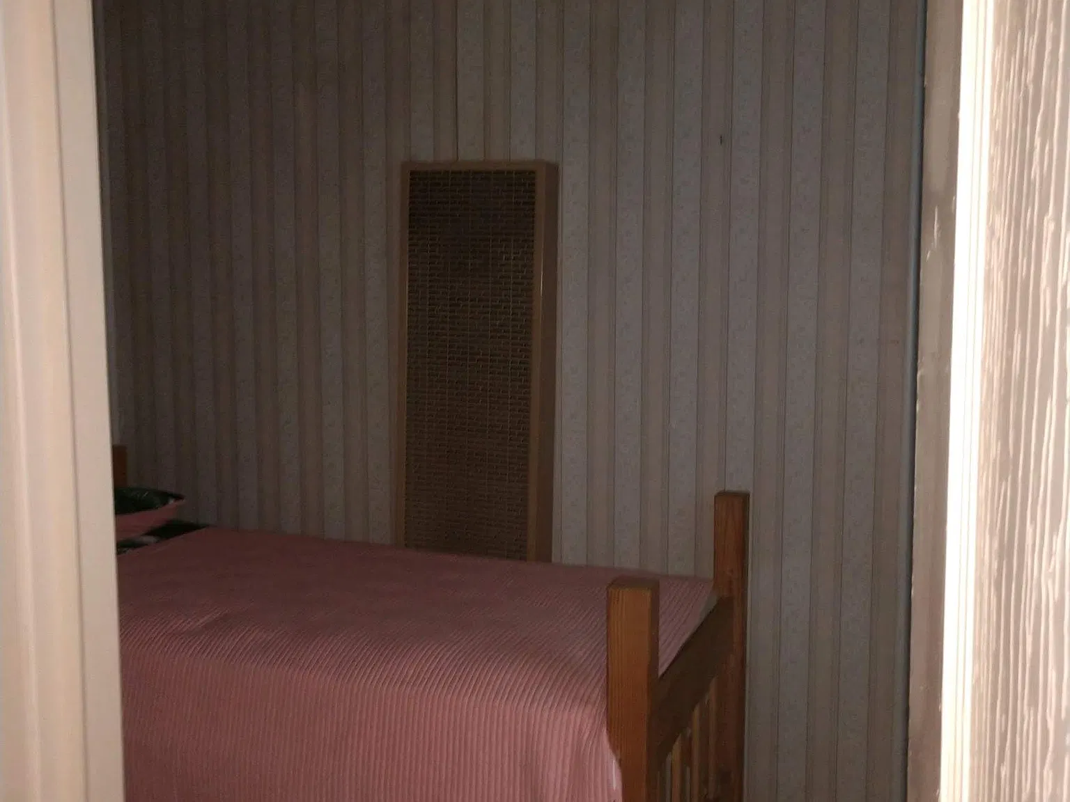 10 bed, 4400 sqft, $400 — Photo 3