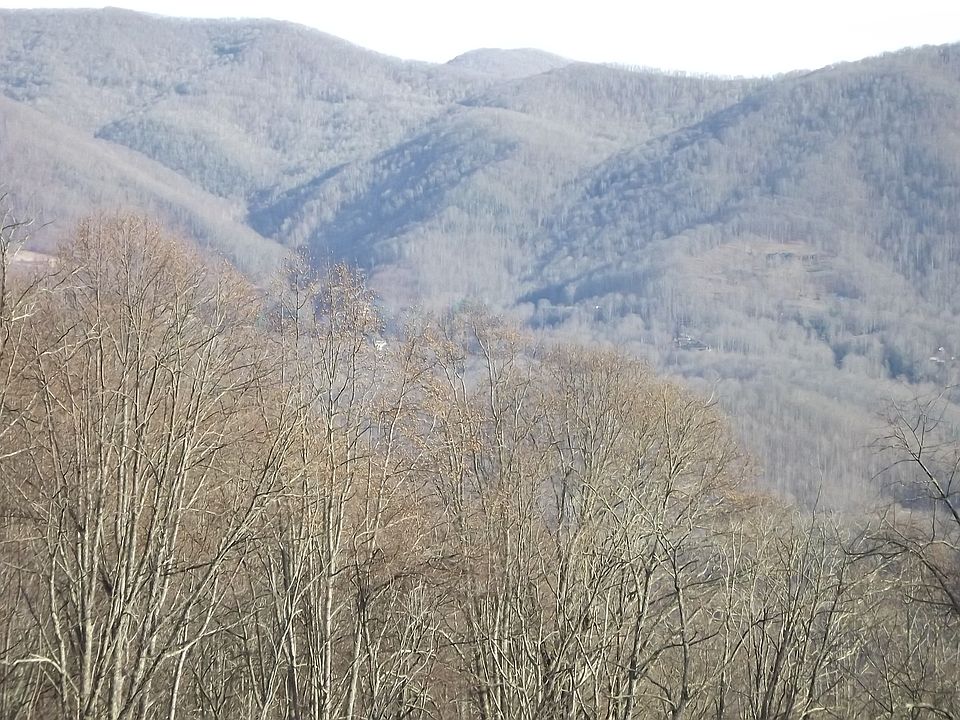 2nd image of 1197 Eastview Rd.