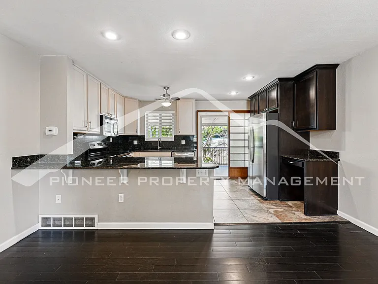6803 W 32nd Ave — Photo 7