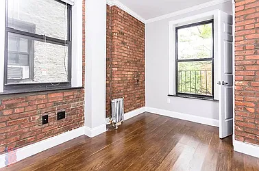 Rented by Century 21 Premier 