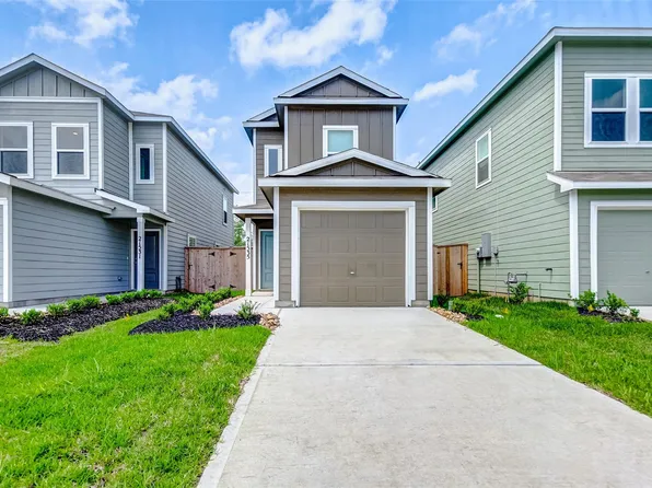 21535 Carosella Dr, New Caney, TX 77357