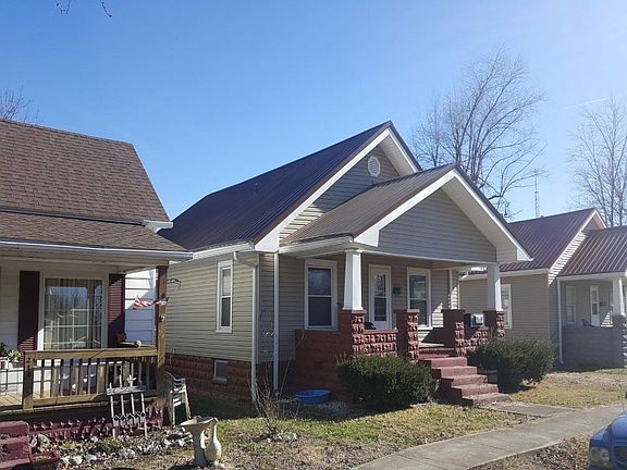 3rd image of 222 S Jackson St
