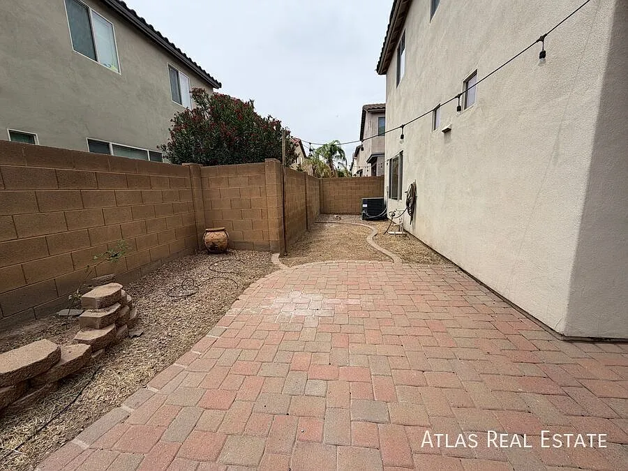 Gorgeous 2 story home in Sahuarita — Photo 3
