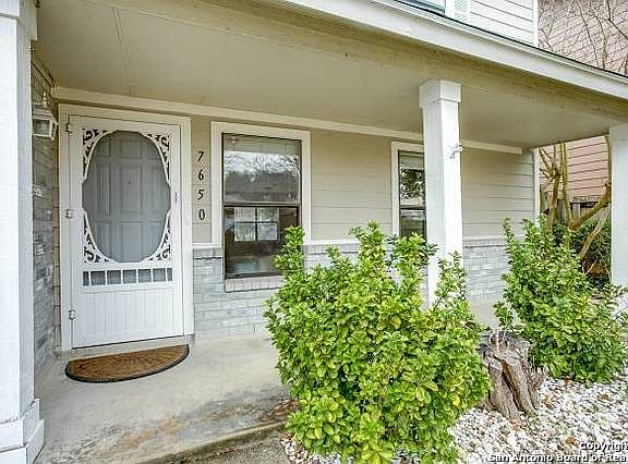 4th image of 7650 Cascade Oak Dr