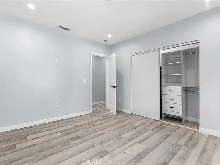 545 Ivy — Photo 18