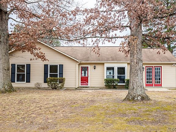 3rd image of 10115 Laurel Lakes Dr