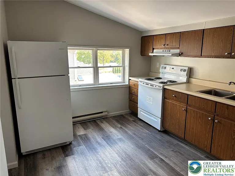 3951 Mountain View Dr — Photo 6