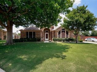 1533 Fairfield Ct, Lewisville, TX 75077