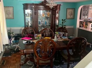 20 Beverly Cir, Randolph, MA 02368