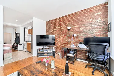 Rented by Living New York