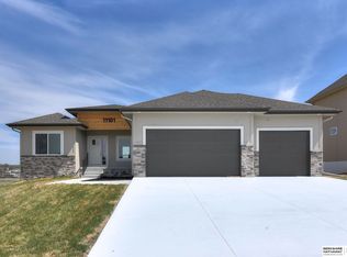 11101 N 160th St, Bennington, NE 68007
