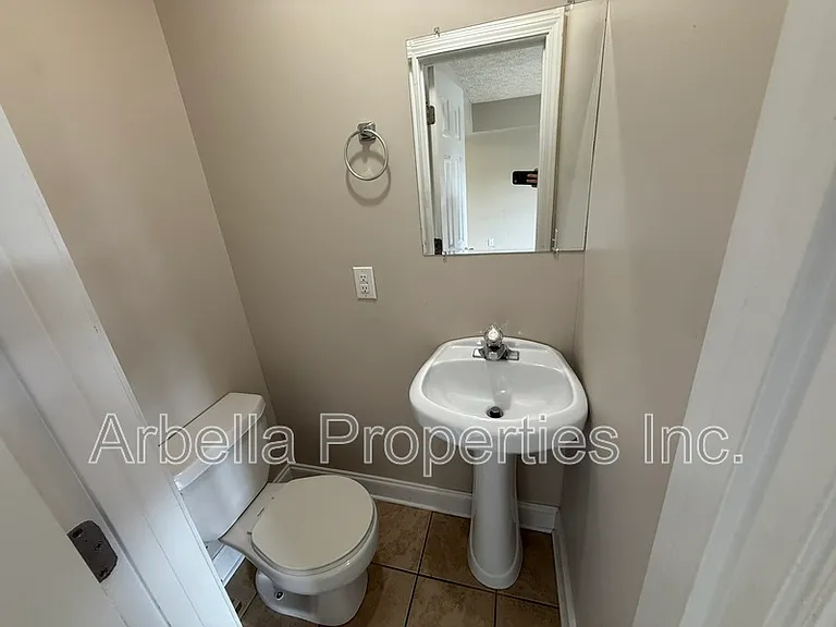133 Walker St — Photo 11