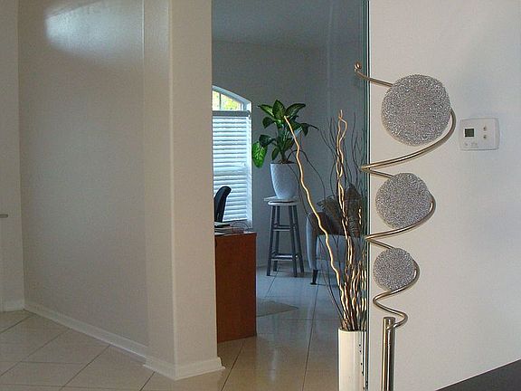 2nd image of 1438 Watermill Cir
