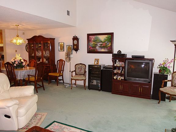 3rd image of 2230 Calle Leon