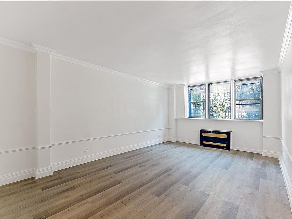 1st image of 8325 Vietor Ave APT 1C