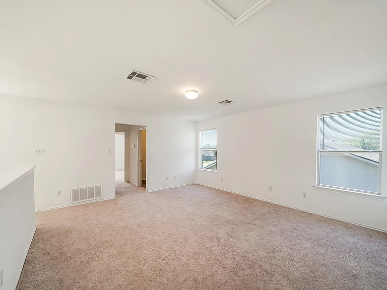 314 Phillips St — Photo 25