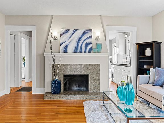 4th image of 630 Park Ct