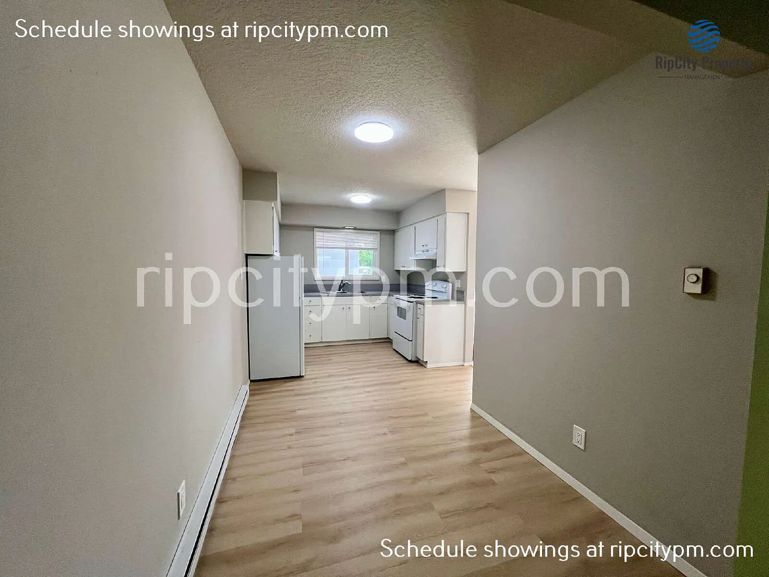 Remodeled 2 Bed with Private Patio/Yard, Storage Unit, Off-Street Parking — Photo 2