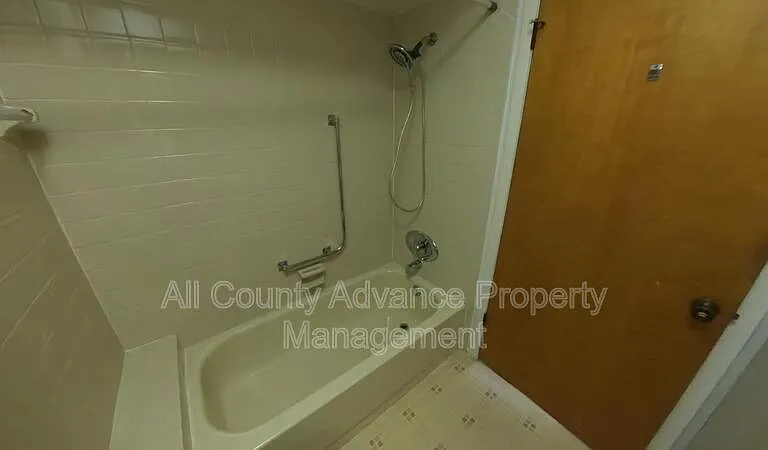 6189 Chesham Dr #1 — Photo 5