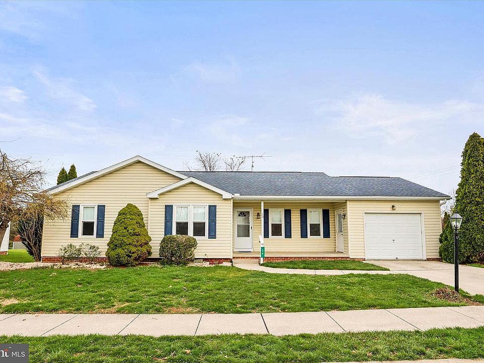 1st image of 24 Ashfield Dr
