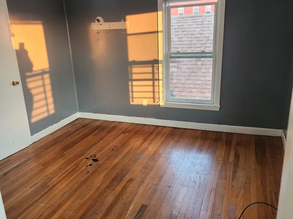 21 Saint Joseph St #1E, Fall River, MA 02723