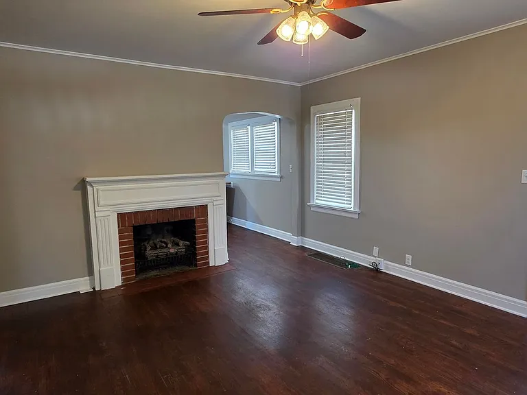 1124 E Washita St — Photo 13