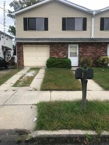 55 Seguine Pl, Staten Island, NY, 10312