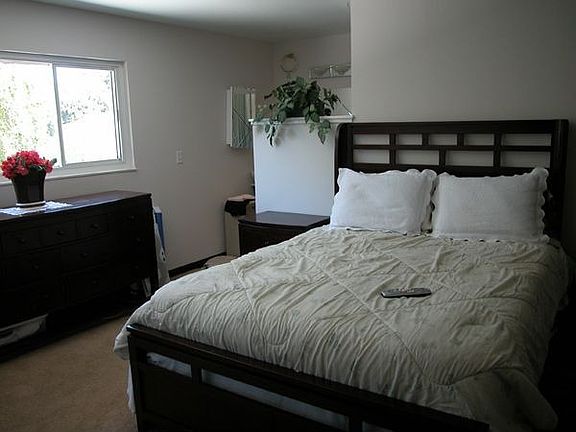 Masterbdrm with Bathroom