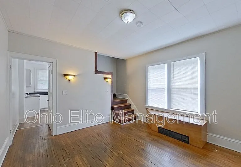 461 Reinhard Ave — Photo 12