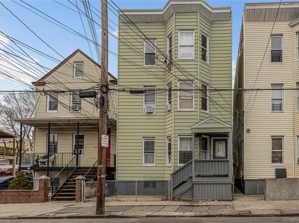 139 Voss Avenue, Yonkers, NY 10703