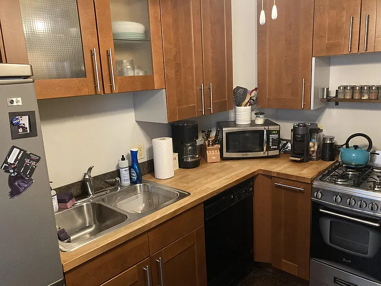 3035 Bryant Ave S #201 — Photo 6