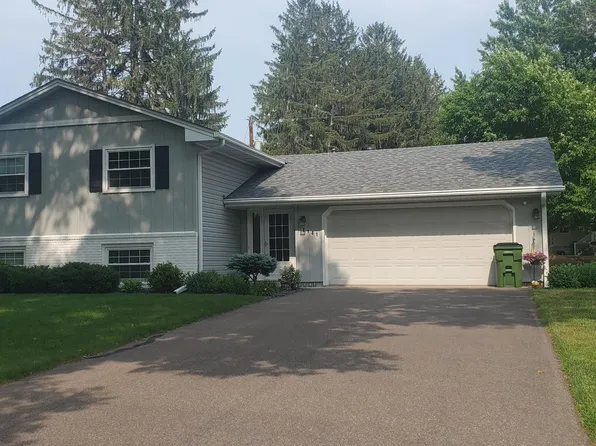 8141 6th St NE, Spring Lake Park, MN 55432