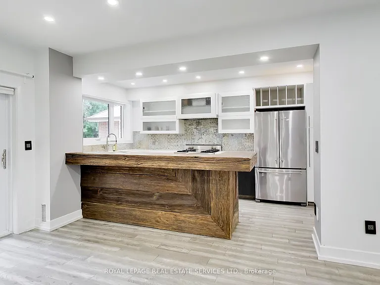 514 Windermere Ave — Photo 10