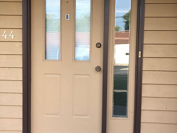 3rd image of 44 Sherwood Ave #B