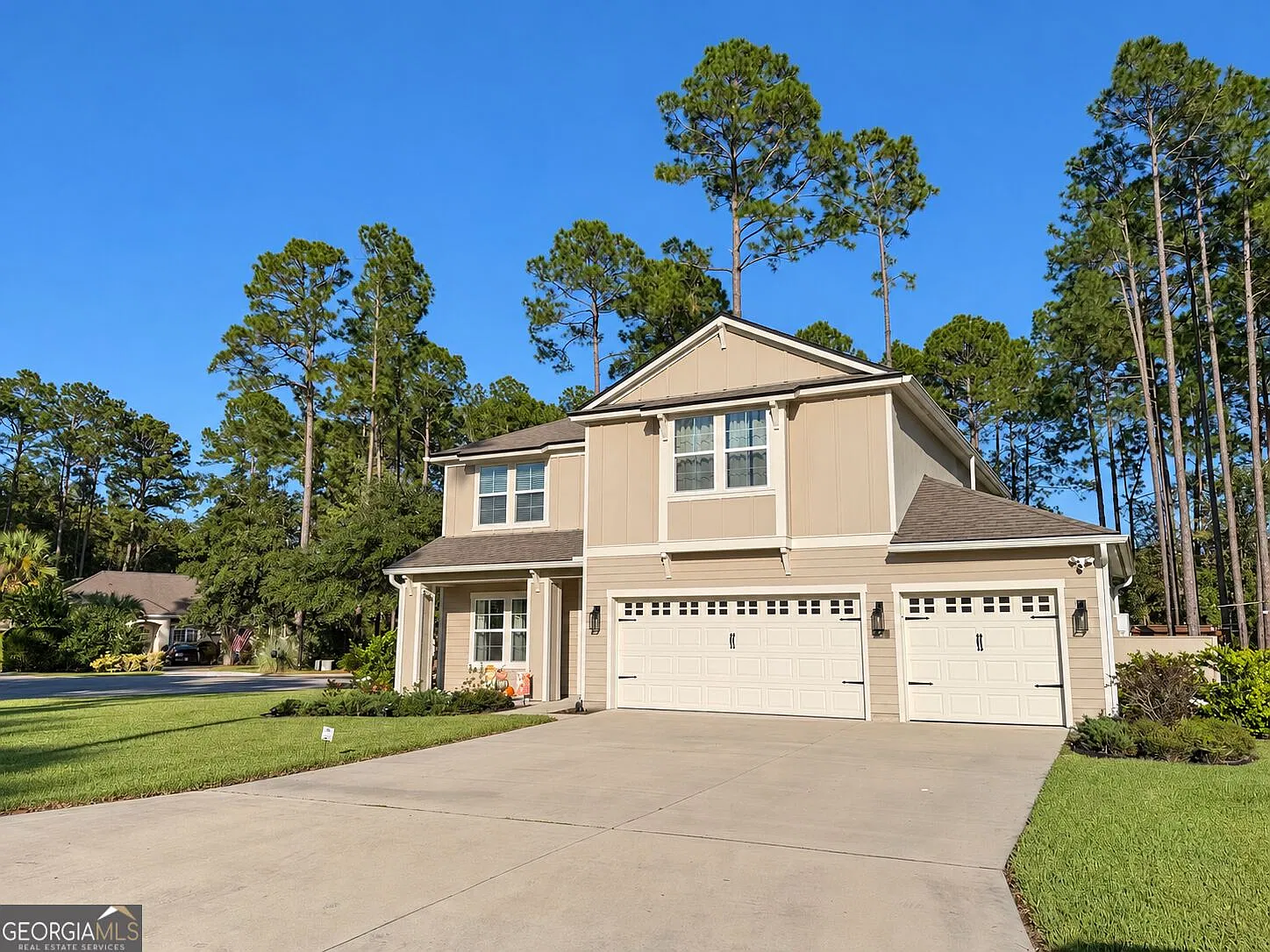 4 bed, 4.0 bath, 2524 sqft, $3,200 — Photo 3