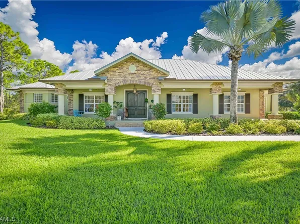 18240 Riverwind Dr, Alva, FL 33920