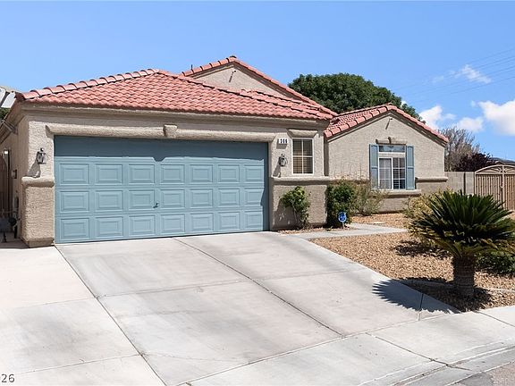 3rd image of 306 Violetta Ave