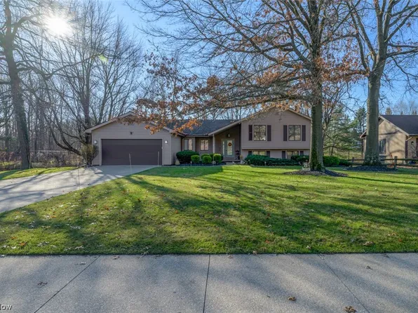 33400 N Burr Oak Dr, Solon, OH 44139