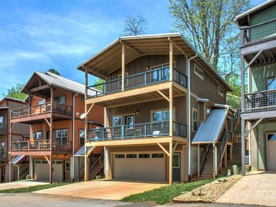 12 Upstream Way, Asheville, NC, 28806