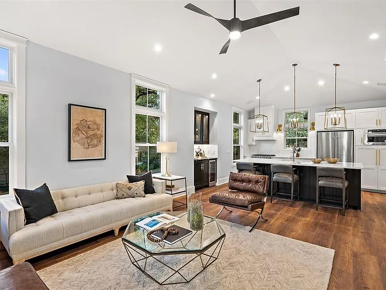 1801 Alta Vista Ave #C — Photo 9