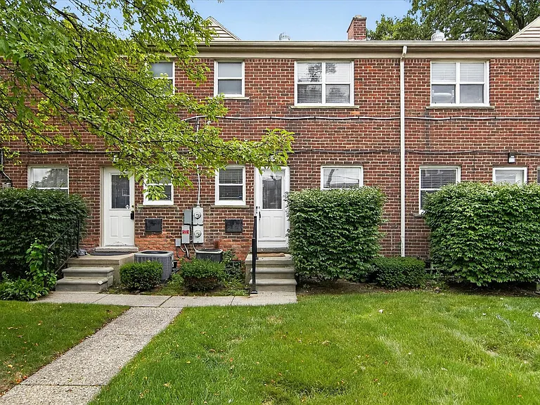 3284 Coolidge Hwy — Photo 33