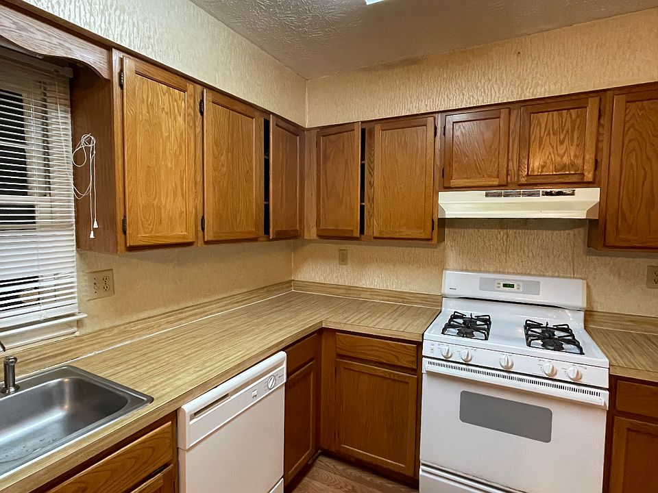 1st image of 2769 Northwood Ct SW