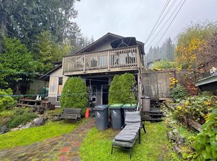 2071 Deep Cove Rd, North Vancouver, BC V7G1S8