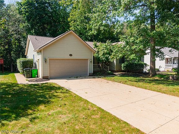 2nd image of 4606 Country Ln
